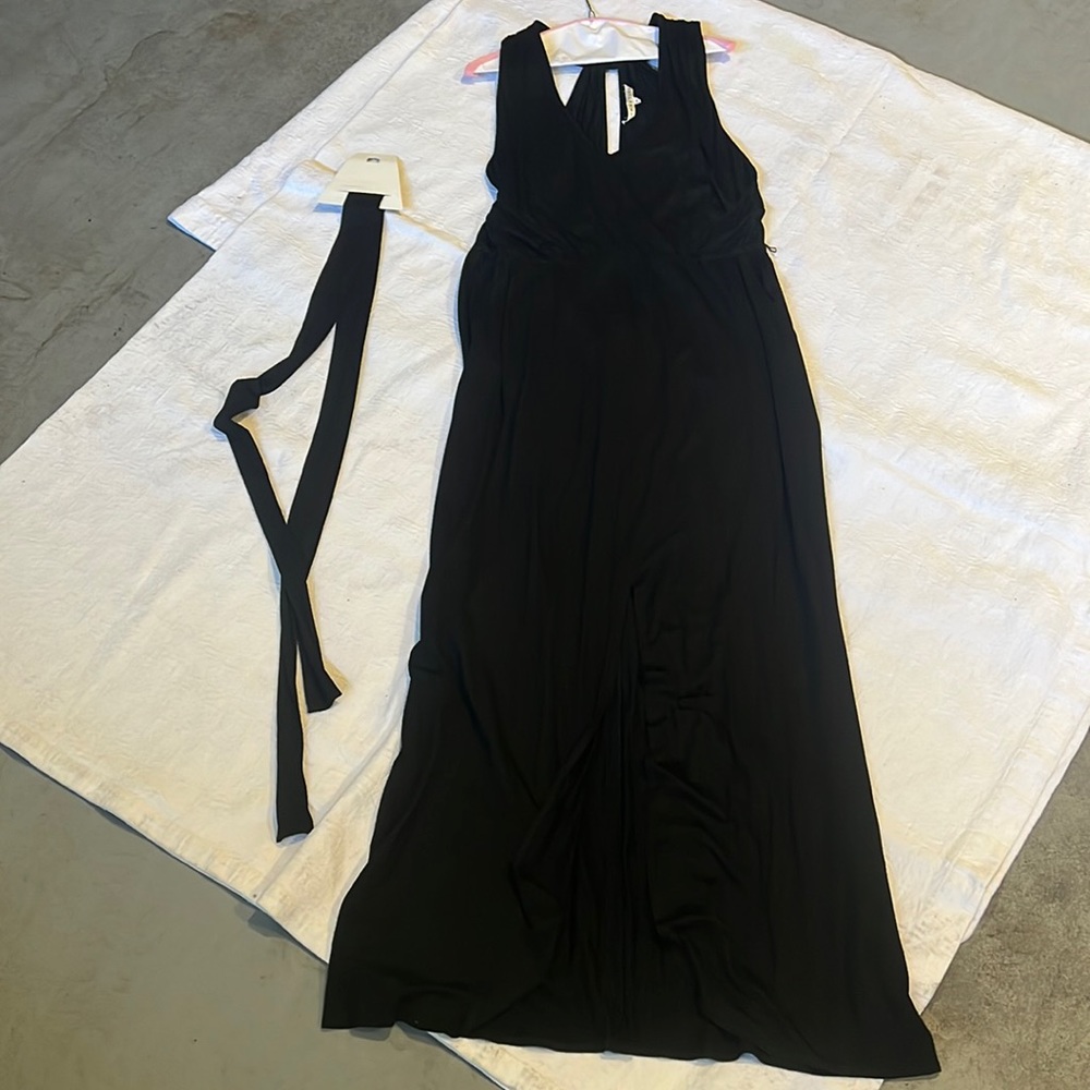 Trina Turk middle slit dress with Belt!